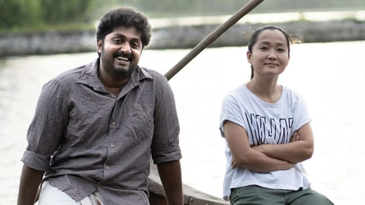 ചൈനയില്‍ നിന്നും ധ്യാനിന് കിട്ടിയൊരു ട്രോഫി 'ചീനാട്രോഫി' റിവ്യു 