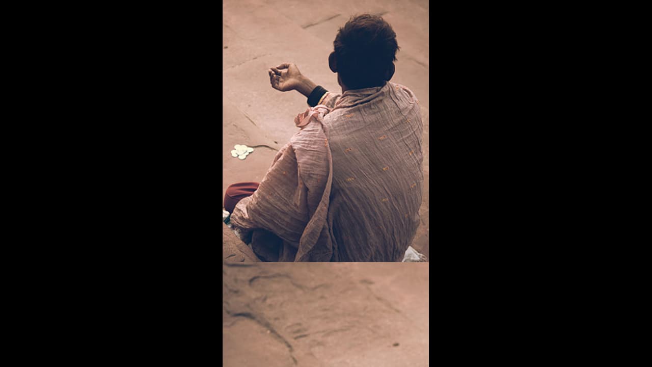 ಮಾನಸಿಕ ಅಸ್ವಸ್ಥ ಮಗ 7 ವರ್ಷಗಳ ಬಳಿಕ ಭಿಕ್ಷುಕನಾಗಿ ದೊರೆತ! ಮಾನಸಿಕ ಅಸ್ವಸ್ಥ ಮಗ 7 ವರ್ಷಗಳ ಬಳಿಕ ಭಿಕ್ಷುಕನಾಗಿ ದೊರೆತ!