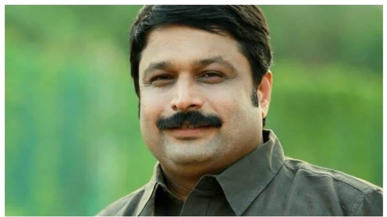 റിപ്പോർട്ടർ ടിവി ചീഫ് എഡിറ്റർ നികേഷ് കുമാറിനെ ഇഡി ചോദ്യം ചെയ്തു റിപ്പോർട്ടർ ടിവി ചീഫ് എഡിറ്റർ നികേഷ് കുമാറിനെ ഇഡി ചോദ്യം ചെയ്തു