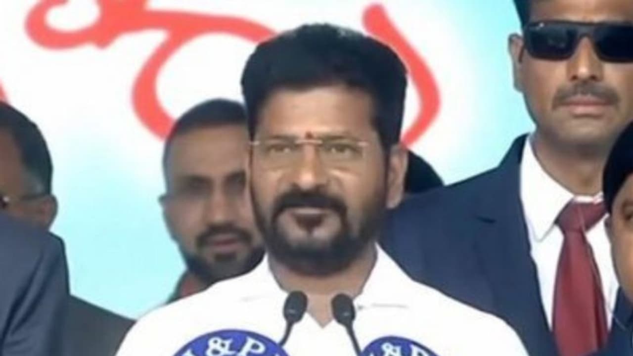 పార్లమెంట్ ఎన్నికలకు తెలంగాణ కాంగ్రెస్ కసరత్తు: జాబితా రెడీ, రాహుల్ పోటీపై రాని స్పష్టత