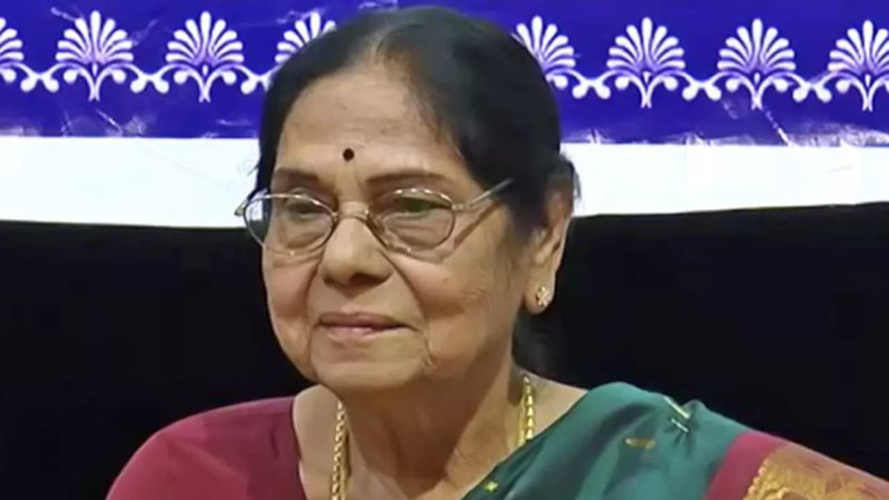 ಮೇರುನಟಿ ಲೀಲಾವತಿ ಇನ್ನಿಲ್ಲ ಸ್ವಾಭಿಮಾನದ ನಲ್ಲೆ ವಿಧಿಲೀಲಾ: ಅಂತಿಮ ದರ್ಶನಕ್ಕೆ ಸಕಲ ಸಿದ್ಧತೆ! ಮೇರುನಟಿ ಲೀಲಾವತಿ ಇನ್ನಿಲ್ಲ ಸ್ವಾಭಿಮಾನದ ನಲ್ಲೆ ವಿಧಿಲೀಲಾ: ಅಂತಿಮ ದರ್ಶನಕ್ಕೆ ಸಕಲ ಸಿದ್ಧತೆ!