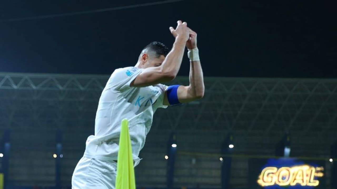 ക്രിസ്റ്റ്യാനോ റൊണാൾഡോ വലകുലുക്കി പാഞ്ഞു, ടാലിസ്കയ്ക്ക് ഇരട്ട ഗോള്; ഗോള്മഴ പെയ്യിച്ച് അൽ നസ്ർ, ജയം ക്രിസ്റ്റ്യാനോ റൊണാൾഡോ വലകുലുക്കി പാഞ്ഞു, ടാലിസ്കയ്ക്ക് ഇരട്ട ഗോള്; ഗോള്മഴ പെയ്യിച്ച് അൽ നസ്ർ, ജയം