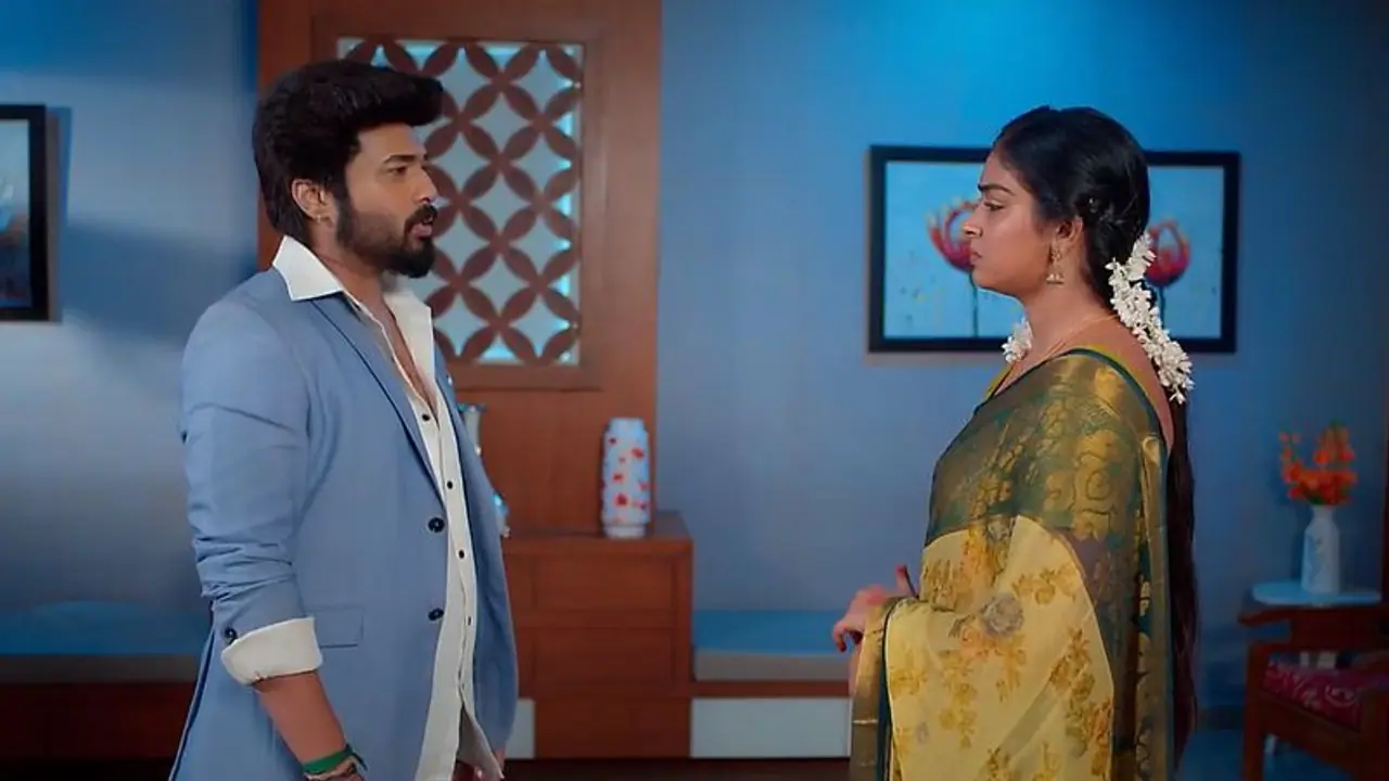 கார்த்தியை திசை திருப்பிய சிதம்பரம்.. தோல்வியில் முடிந்த தீபாவின் பிளான் கார்த்திகை தீபம் அப்டேட்! கார்த்தியை திசை திருப்பிய சிதம்பரம்.. தோல்வியில் முடிந்த தீபாவின் பிளான் கார்த்திகை தீபம் அப்டேட்!