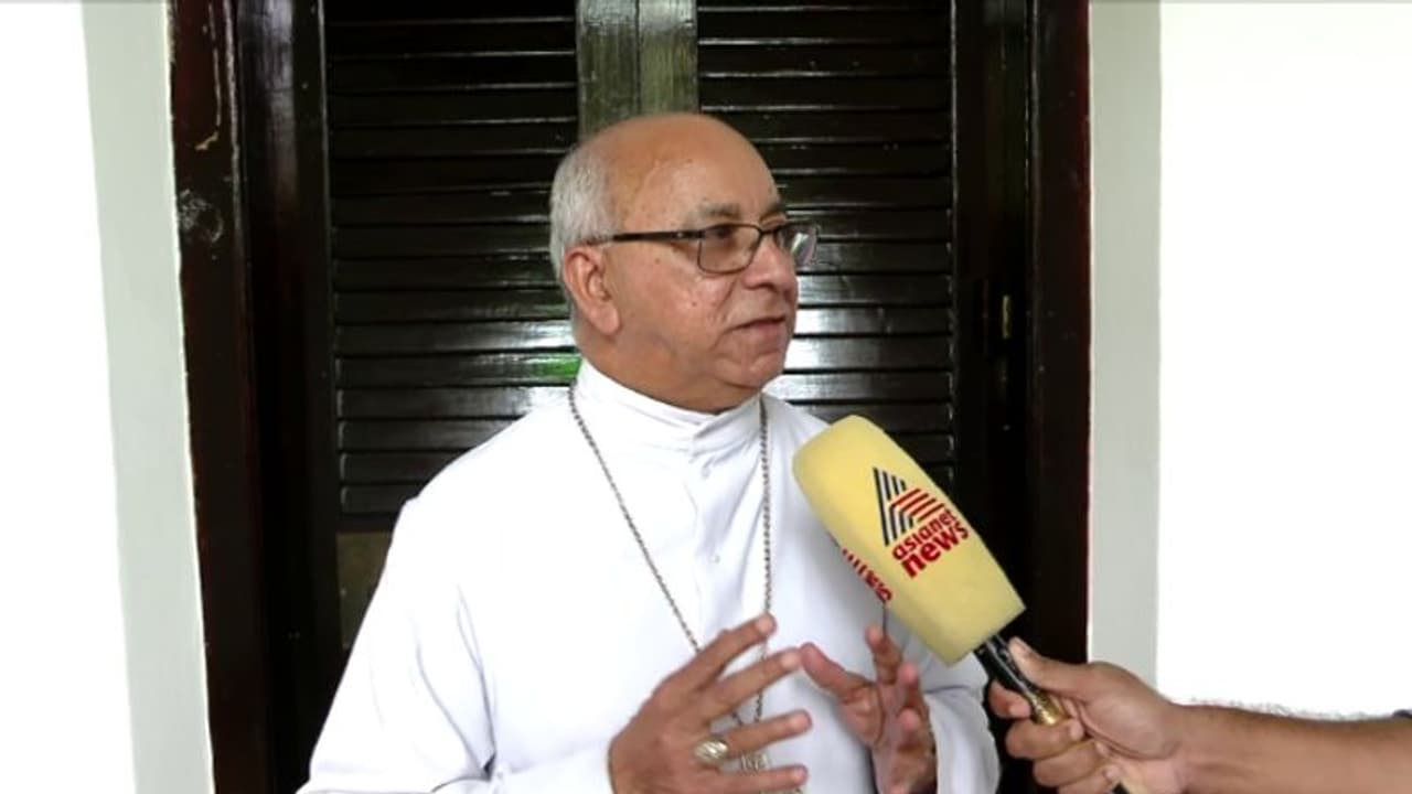 'മാര്പ്പാപ്പയുടെ തീരുമാനം അനുസരിക്കണം, ഏകീകൃത കുര്ബാനയില് വിട്ടുവീഴ്ചയില്ല', ബിഷപ് ബോസ്കോ പുത്തൂര് 'മാര്പ്പാപ്പയുടെ തീരുമാനം അനുസരിക്കണം, ഏകീകൃത കുര്ബാനയില് വിട്ടുവീഴ്ചയില്ല', ബിഷപ് ബോസ്കോ പുത്തൂര്