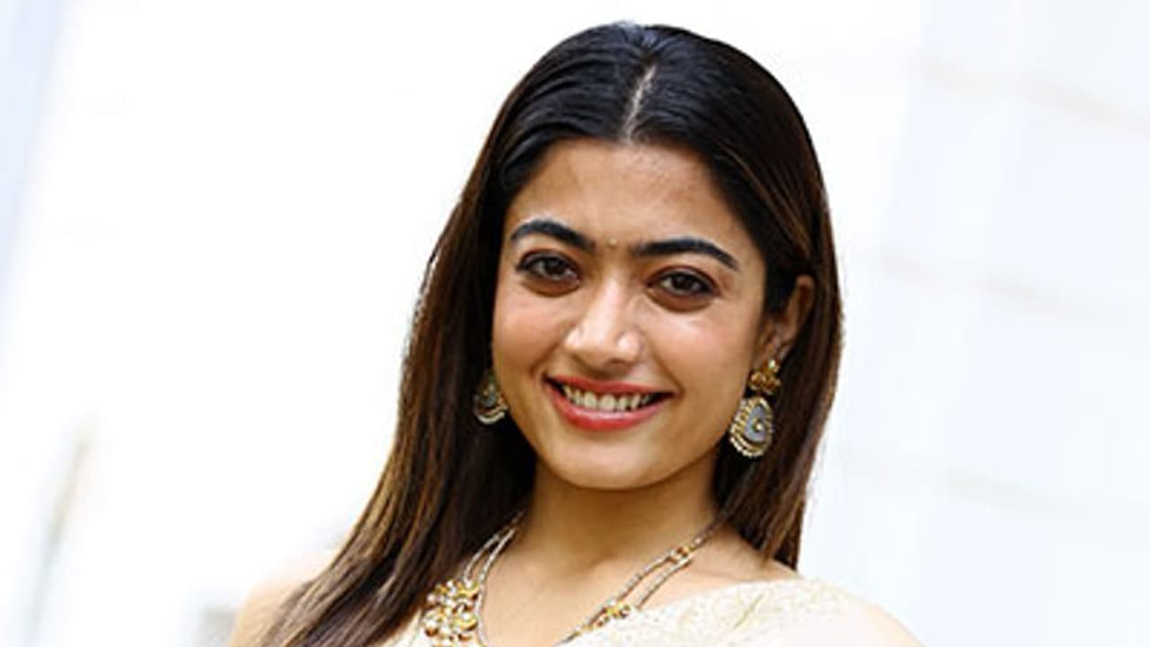 రష్మిక మందన్న డీప్ ఫేక్ కేసు : నిందితుడి అరెస్ట్ .. ఏపీ వాడేనట రష్మిక మందన్న డీప్ ఫేక్ కేసు : నిందితుడి అరెస్ట్ .. ఏపీ వాడేనట