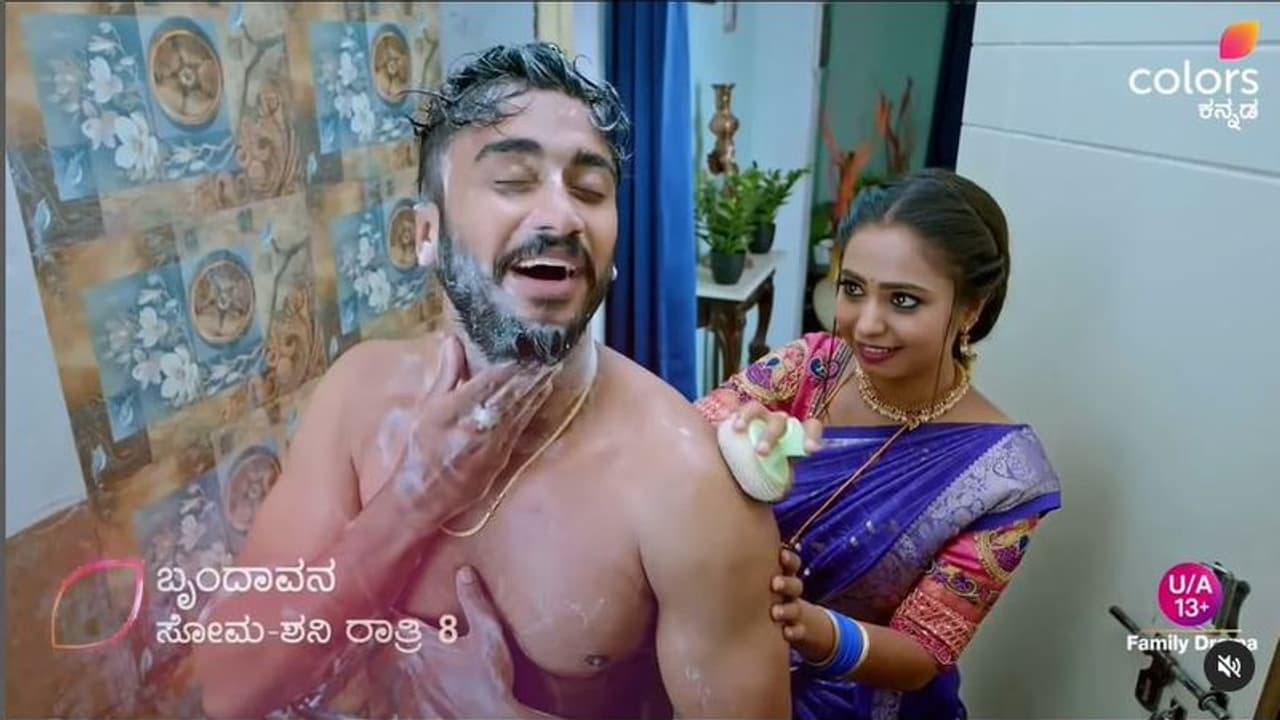 ಸ್ನಾನದ ಮನೆಯಲ್ಲಿ ಆಕಾಶ್ ಬೆನ್ನು ಉಜ್ಜಿದ ಪುಷ್ಪಾ; ಅಮ್ಮ ಎಂದೇ ನಂಬಿದ್ದ ಆಕಾಶ್ ಕಕ್ಕಾಬಿಕ್ಕಿ!