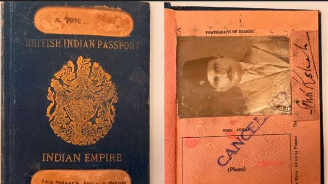 ಬ್ರಿಟಿಷ್ ಇಂಡಿಯಾದಲ್ಲಿ ಕ್ಲಾರ್ಕ್ ಆಗಿದ್ದ ವ್ಯಕ್ತಿಯ ಪಾಸ್ಪೋರ್ಟ್ ಸಖತ್ ವೈರಲ್ : ಕಾರಣ ಇಲ್ಲಿದೆ ಬ್ರಿಟಿಷ್ ಇಂಡಿಯಾದಲ್ಲಿ ಕ್ಲಾರ್ಕ್ ಆಗಿದ್ದ ವ್ಯಕ್ತಿಯ ಪಾಸ್ಪೋರ್ಟ್ ಸಖತ್ ವೈರಲ್ : ಕಾರಣ ಇಲ್ಲಿದೆ