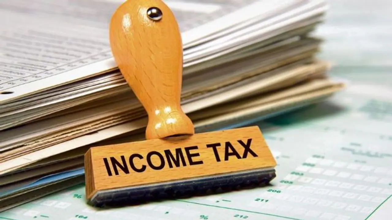 బడ్జెట్ 2024 : పాత, కొత్త పన్ను విధానాల మధ్య తేడాలేంటి.. మీకు ఏది బెస్టో చూడండి... బడ్జెట్ 2024 : పాత, కొత్త పన్ను విధానాల మధ్య తేడాలేంటి.. మీకు ఏది బెస్టో చూడండి...