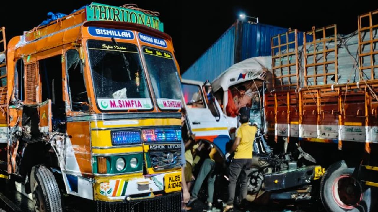 ലോറിയുടെ പിന്നിൽ കണ്ടൈനർ ഇടിച്ചുകയറി, ക്യാബിനിൽ ഡ്രൈവർ കുടുങ്ങിക്കിടന്നത് ഒന്നേകാല് മണിക്കൂര്, ഒടുവിൽ രക്ഷ ! ലോറിയുടെ പിന്നിൽ കണ്ടൈനർ ഇടിച്ചുകയറി, ക്യാബിനിൽ ഡ്രൈവർ കുടുങ്ങിക്കിടന്നത് ഒന്നേകാല് മണിക്കൂര്, ഒടുവിൽ രക്ഷ !