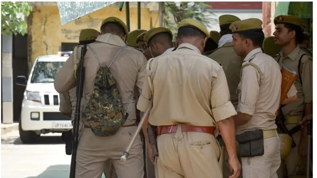 హైద్రాబాద్ ఉప్పల్‌లో భారత్, ఇంగ్లాండ్ ఫస్ట్ టెస్ట్ మ్యాచ్: స్టేడియంలోకి ఇవి తీసుకెళ్లడం నిషేధం