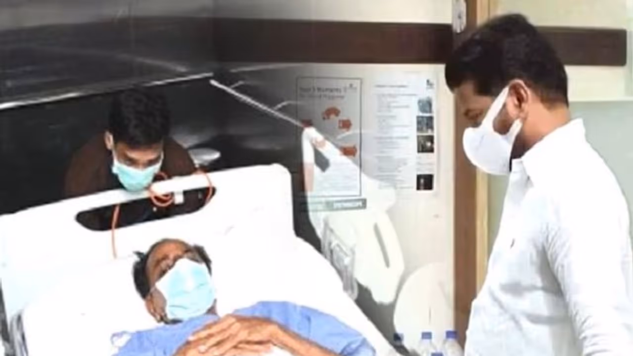 Top Stories: కేసీఆర్కు రేవంత్ రెడ్డి పరామర్శ, కార్పొరేషన్ల చైర్మన్లు ఔట్, సర్కారుకు మావోయిస్టుల విజ్ఞప్తి, Top Stories: కేసీఆర్కు రేవంత్ రెడ్డి పరామర్శ, కార్పొరేషన్ల చైర్మన్లు ఔట్, సర్కారుకు మావోయిస్టుల విజ్ఞప్తి,