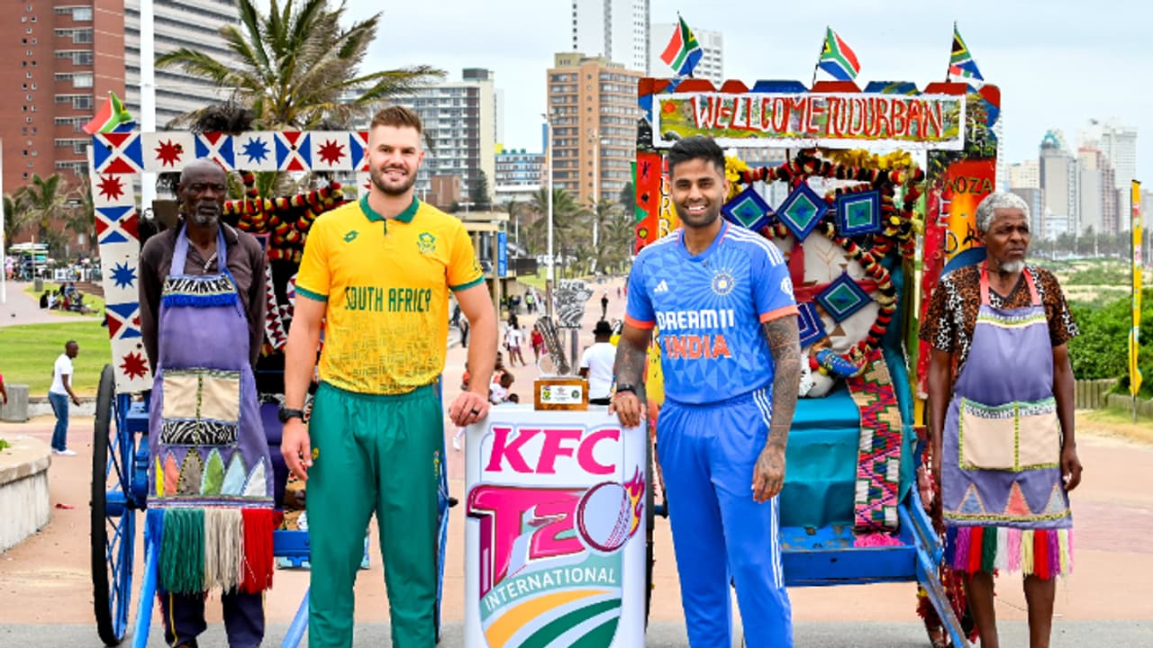 SAvIND T20 ಭಾರತ ವಿರುದ್ದ ಟಾಸ್ ಗೆದ್ದ ಸೌತ್ ಆಫ್ರಿಕಾ, 2ನೇ ಪಂದ್ಯಕ್ಕೂ ಮಳೆ ಭೀತಿ! SAvIND T20 ಭಾರತ ವಿರುದ್ದ ಟಾಸ್ ಗೆದ್ದ ಸೌತ್ ಆಫ್ರಿಕಾ, 2ನೇ ಪಂದ್ಯಕ್ಕೂ ಮಳೆ ಭೀತಿ!