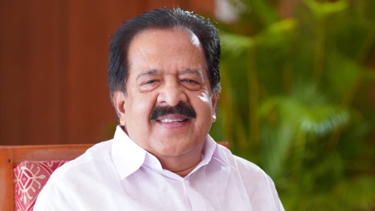 'ഇന്നും കാത്തിരുന്ന ആ 14 പേരെത്തിയില്ല...', സഹപാഠികളെ കണ്ടെത്താന്‍ കഴിയുമെന്ന പ്രതീക്ഷയില്‍ ചെന്നിത്തല