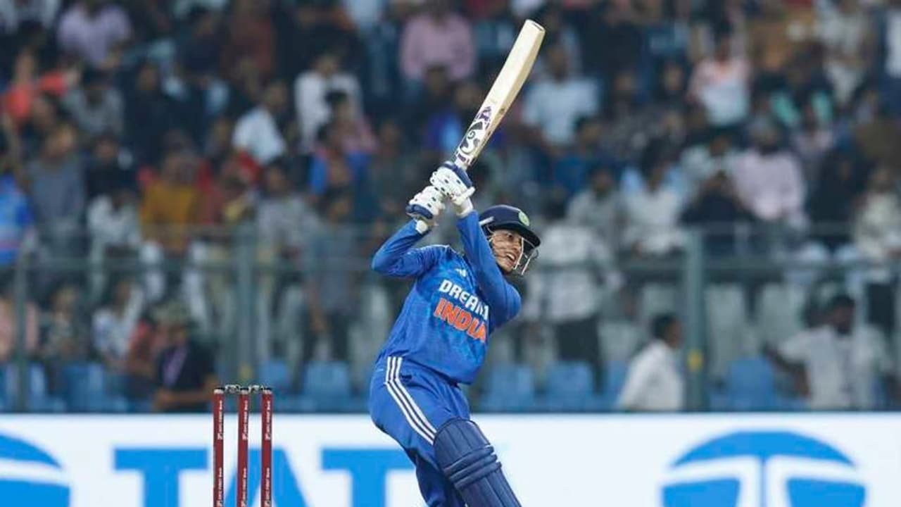 India women clinch 3rd T20I with Mandhana's heroic knock, England wins series 2 1
