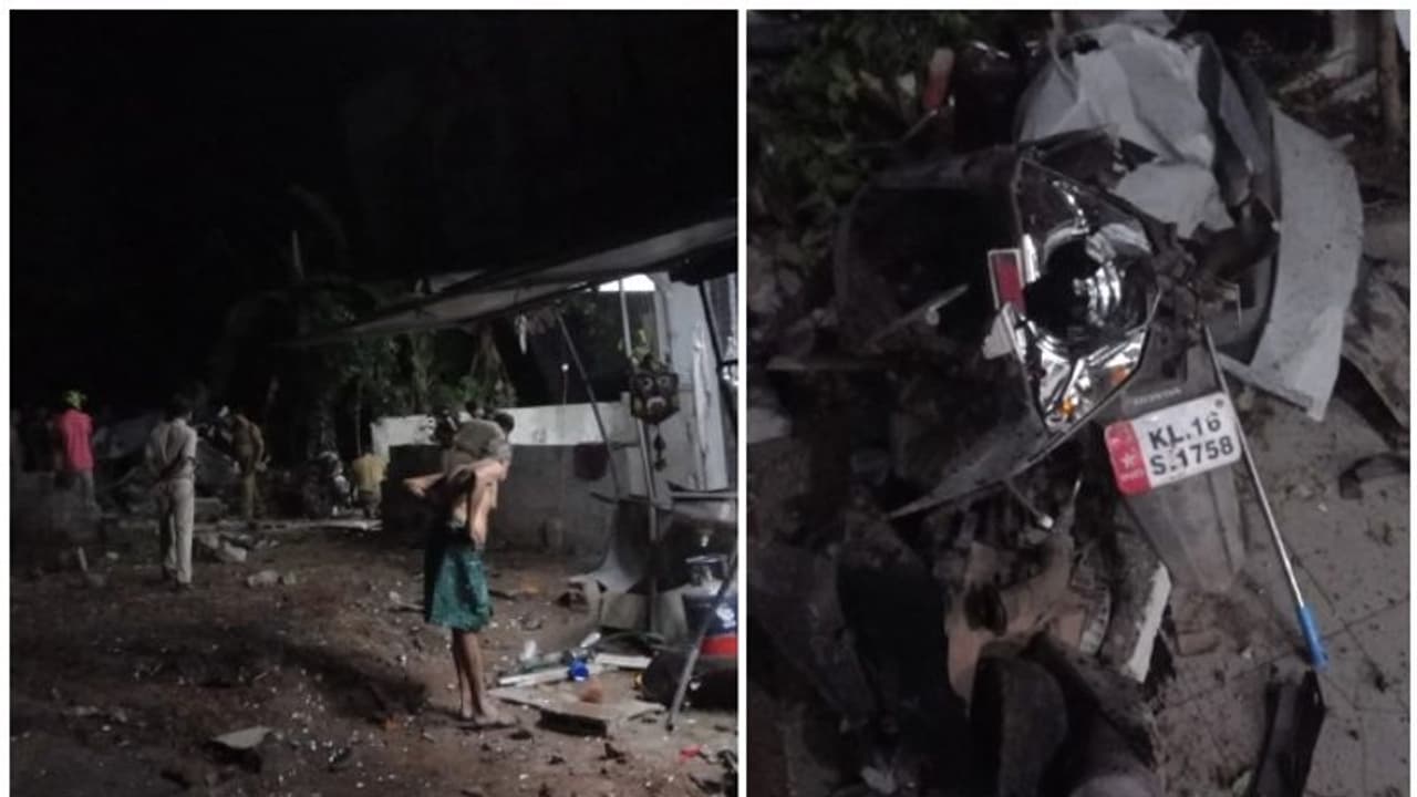 ശബരിമല തീർത്ഥാടകർ സഞ്ചരിച്ച കാർ നിയന്ത്രണം വിട്ട് ബേക്കറിയിലേക്ക് ഇടിച്ചു കയറി; കടയുടമയ്ക്ക് ദാരുണാന്ത്യം ശബരിമല തീർത്ഥാടകർ സഞ്ചരിച്ച കാർ നിയന്ത്രണം വിട്ട് ബേക്കറിയിലേക്ക് ഇടിച്ചു കയറി; കടയുടമയ്ക്ക് ദാരുണാന്ത്യം