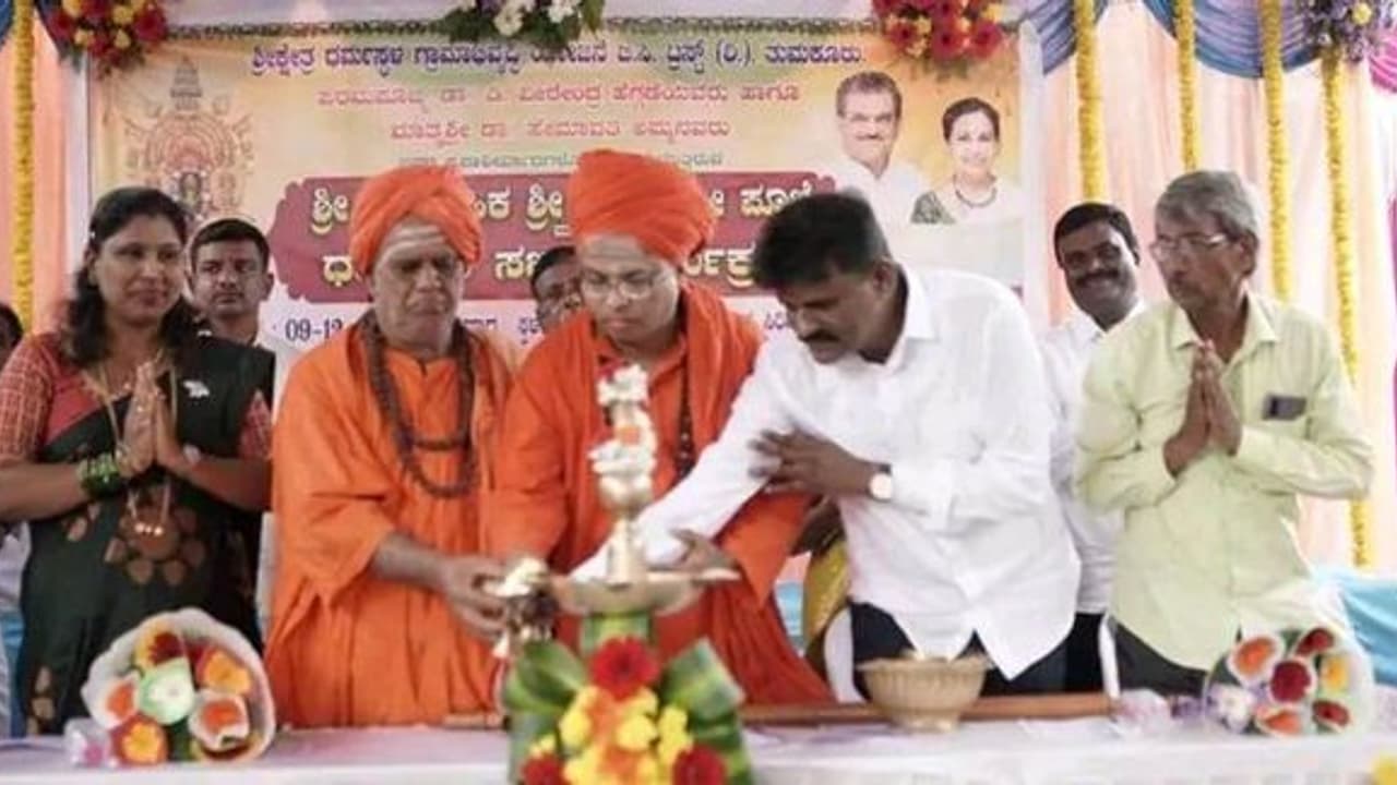 ಗ್ರಾಮಗಳ ಅಭಿವೃದ್ಧಿಗೆ ಕಂಕಣಬದ್ಧರಾಗಿ ಗ್ರಾಮಗಳ ಅಭಿವೃದ್ಧಿಗೆ ಕಂಕಣಬದ್ಧರಾಗಿ