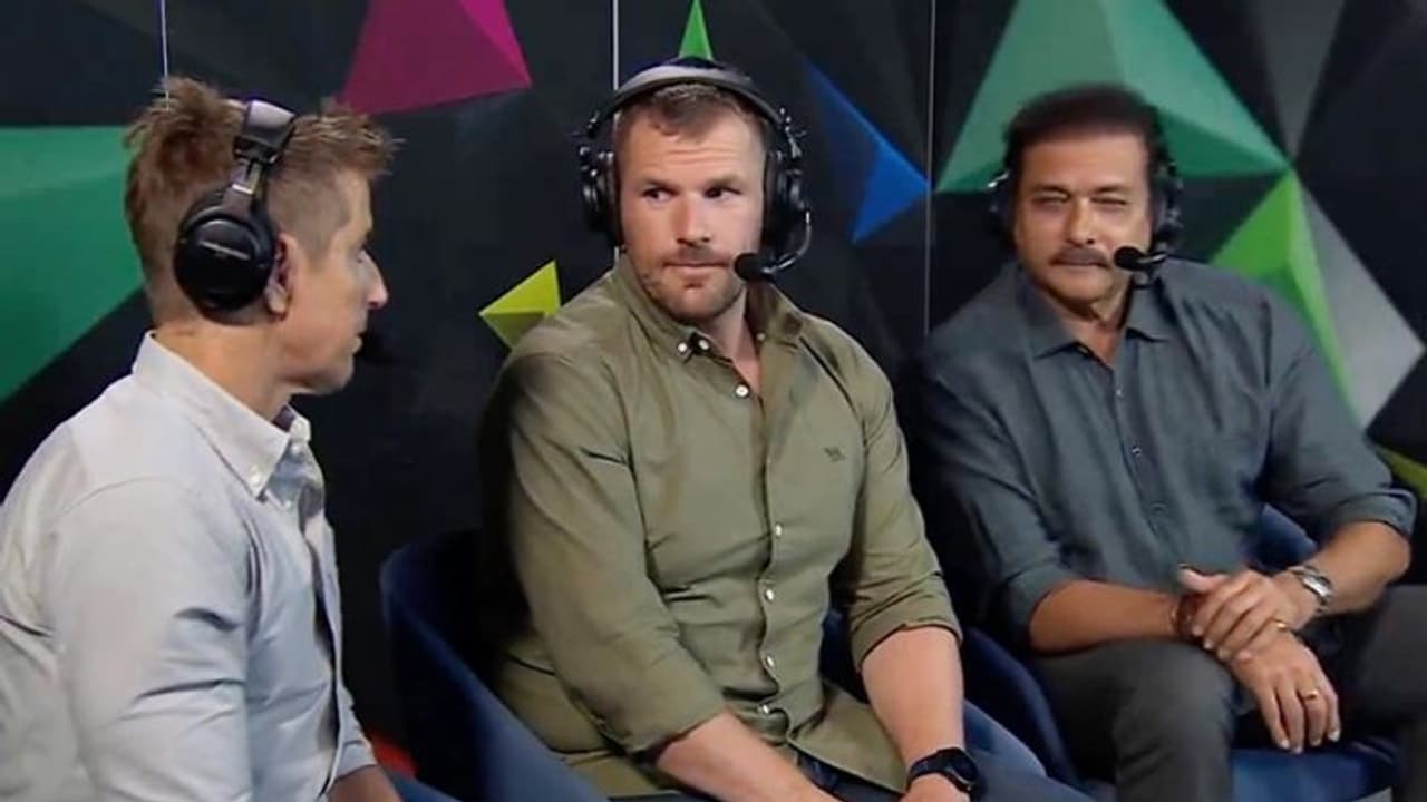Aaron Finch hails Ravi Shastri as 'King of commentary' during Big Bash clash (WATCH) Aaron Finch hails Ravi Shastri as 'King of commentary' during Big Bash clash (WATCH)