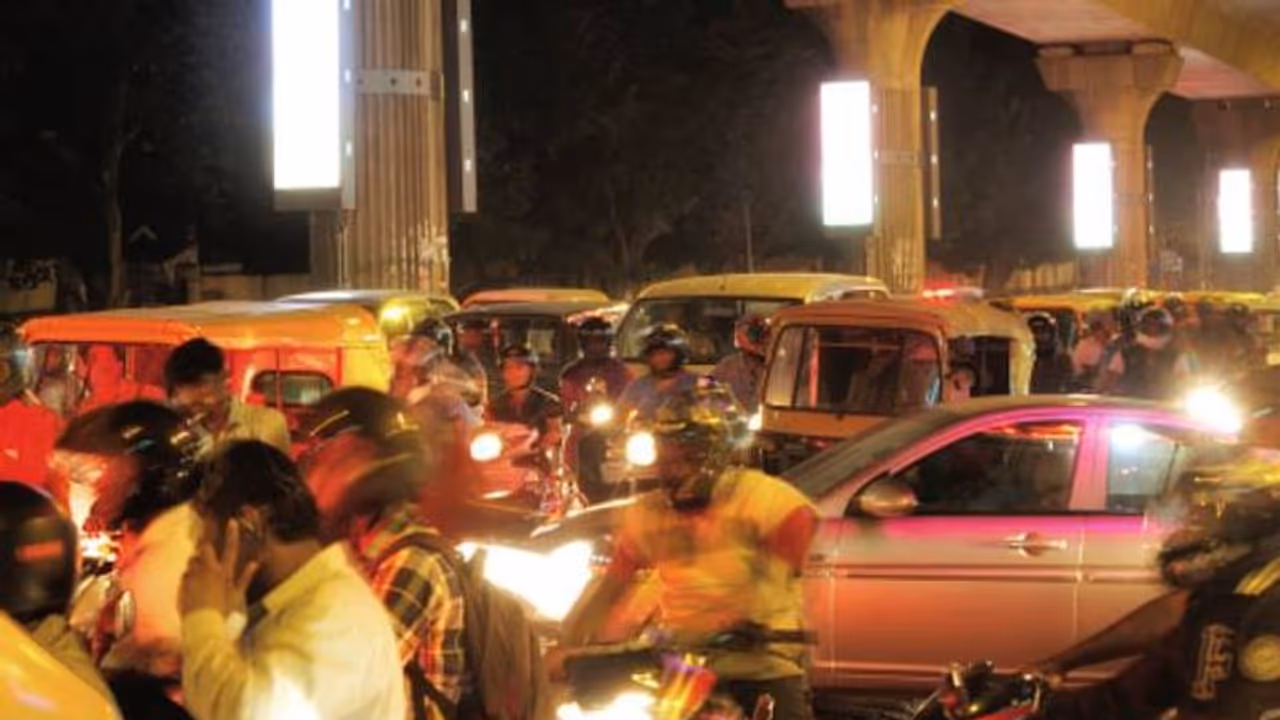 കഴിഞ്ഞ വർഷം സ്ത്രീകൾക്കെതിരെ ഏറ്റവുമധികം ആസിഡ് അക്രമണം നടന്നത് ഈ നഗരത്തിൽ കഴിഞ്ഞ വർഷം സ്ത്രീകൾക്കെതിരെ ഏറ്റവുമധികം ആസിഡ് അക്രമണം നടന്നത് ഈ നഗരത്തിൽ