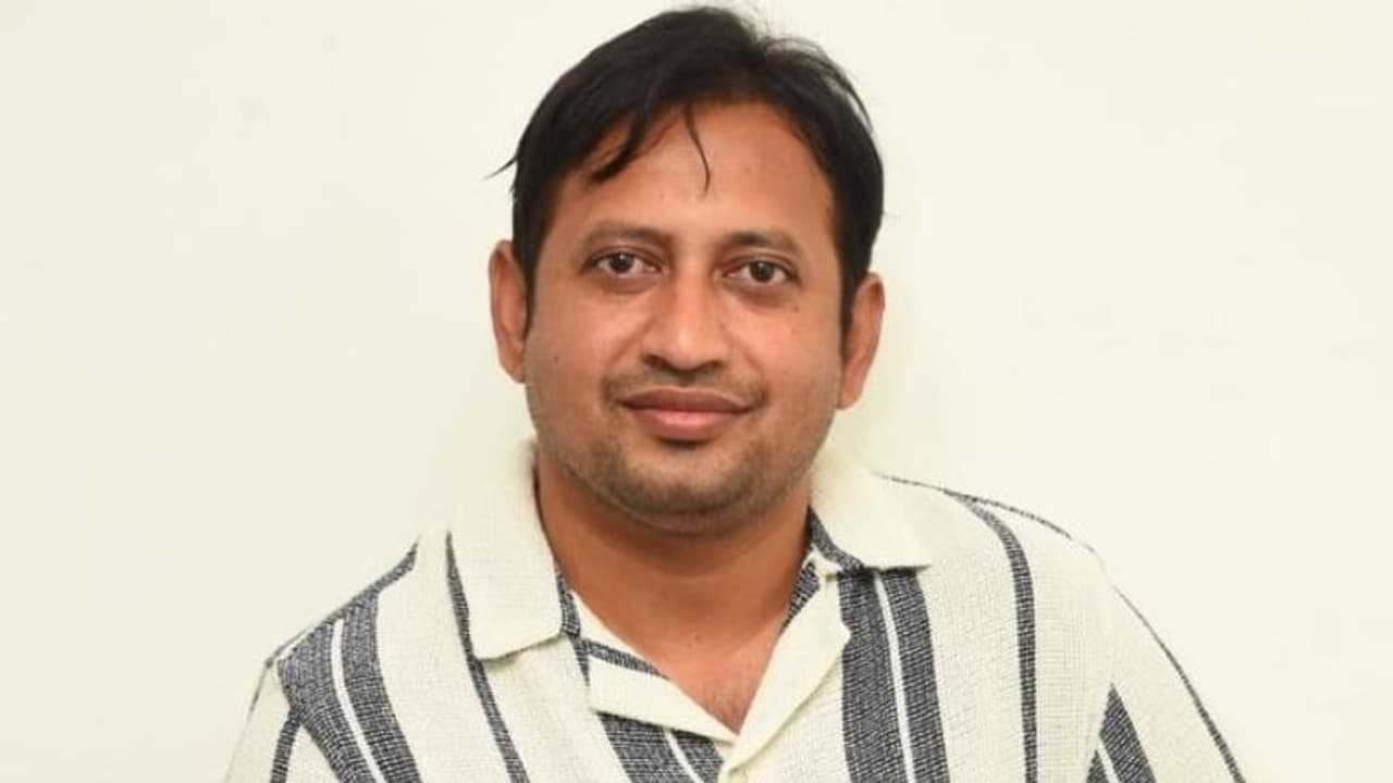 బేబి సినిమా నిర్మాత SKN కు పితృవియోగం... బేబి సినిమా నిర్మాత SKN కు పితృవియోగం...