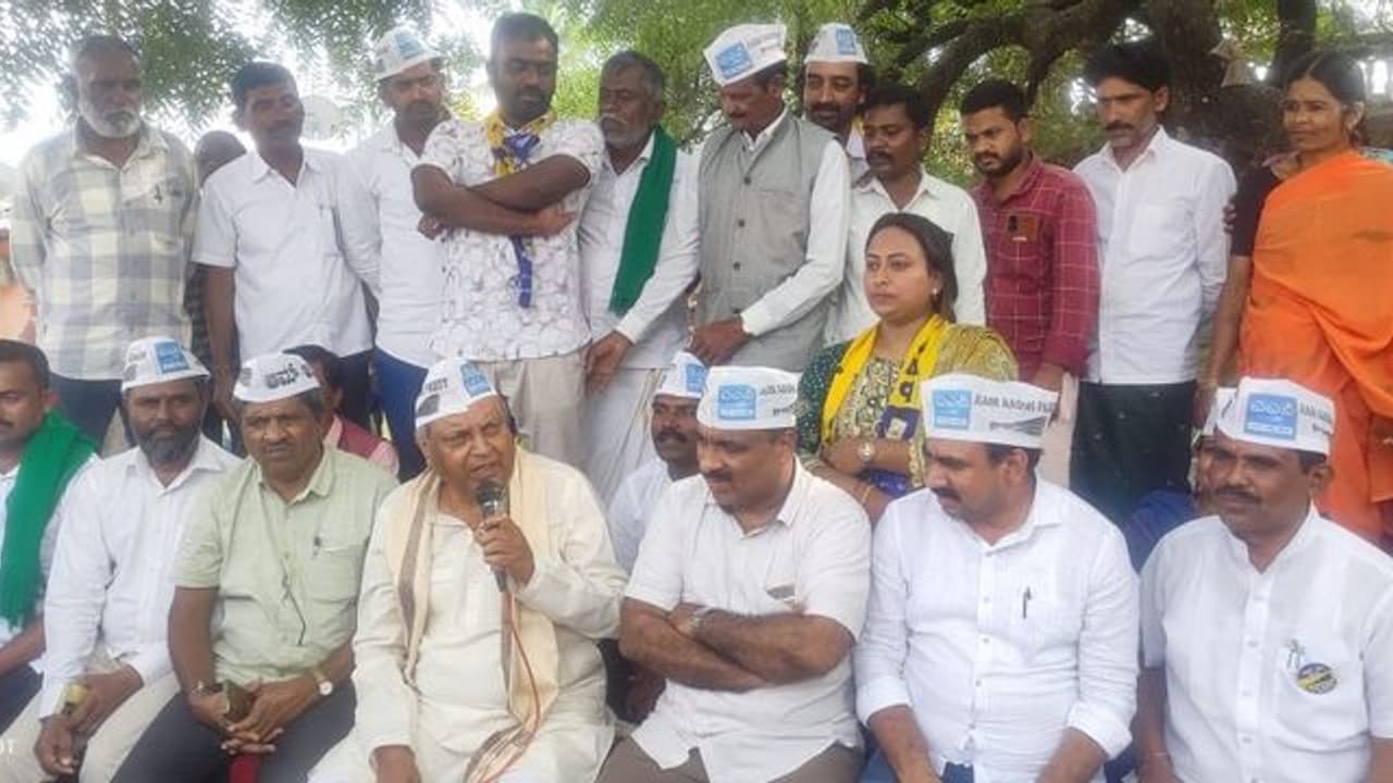 ಬಡಮಕ್ಕಳಿಗೆ ಉನ್ನತ ಶಿಕ್ಷಣ, ಸಾಮಾಜಿಕ ಸಬಲೀಕರಣ ಇನ್ನೂ ಮರೀಚಿಕೆ ಬಡಮಕ್ಕಳಿಗೆ ಉನ್ನತ ಶಿಕ್ಷಣ, ಸಾಮಾಜಿಕ ಸಬಲೀಕರಣ ಇನ್ನೂ ಮರೀಚಿಕೆ