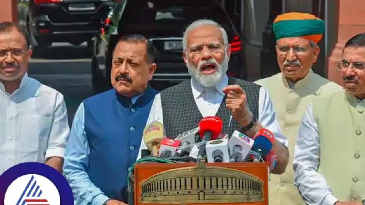 ವ್ಯಭಿಚಾರ, ಸಲಿಂಗಕಾಮ ಕ್ರಿಮಿನಲ್ ಅಪರಾಧ ಅಲ್ಲ; ಸಮಿತಿ ಶಿಫಾರಸು ತಿರಸ್ಕರಿಸಿದ ಸರ್ಕಾರ ವ್ಯಭಿಚಾರ, ಸಲಿಂಗಕಾಮ ಕ್ರಿಮಿನಲ್ ಅಪರಾಧ ಅಲ್ಲ; ಸಮಿತಿ ಶಿಫಾರಸು ತಿರಸ್ಕರಿಸಿದ ಸರ್ಕಾರ