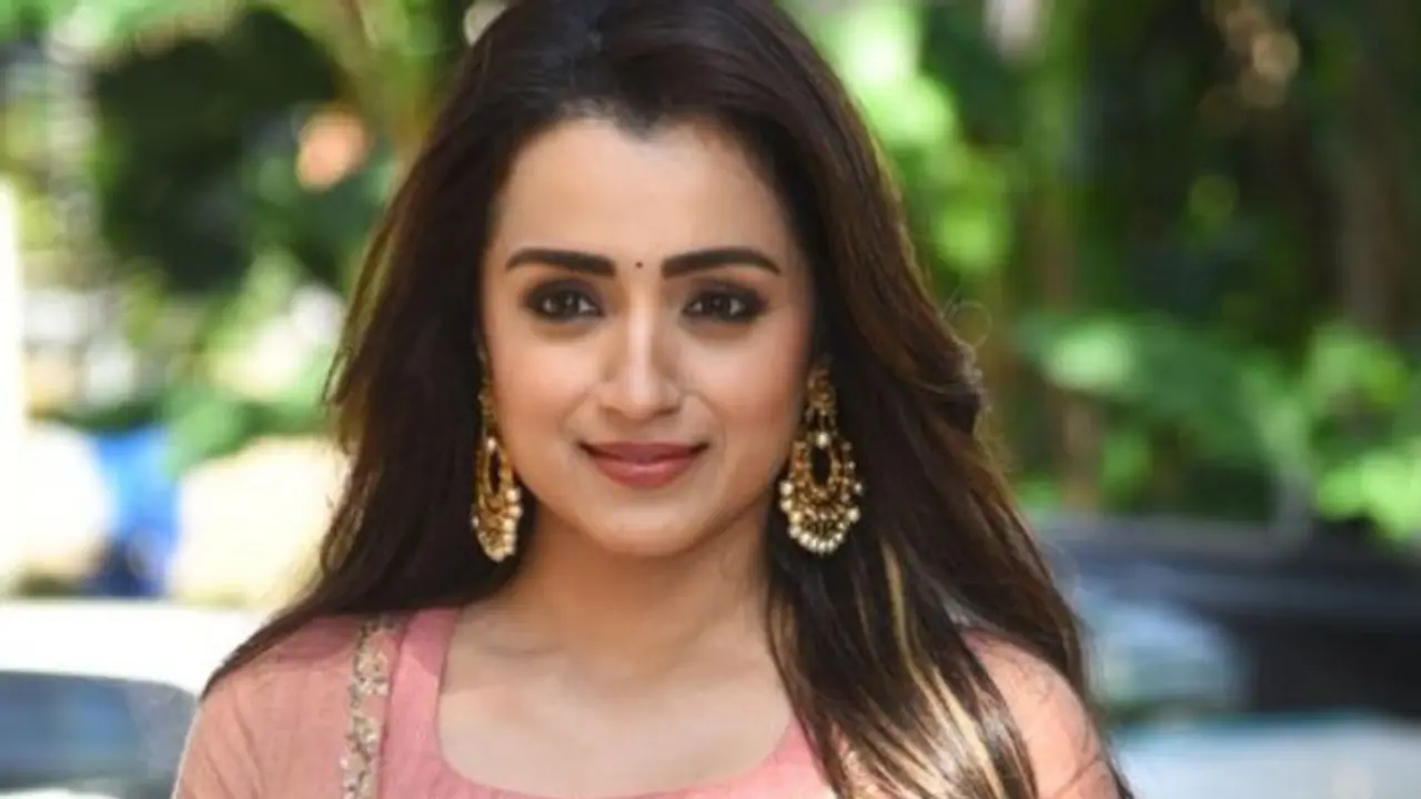 'ശ്രദ്ധ പിടിച്ചുപറ്റാൻ തരംതാഴുന്ന കാഴ്ച വെറുപ്പുളവാക്കുന്നു'; അധിക്ഷേപ പരാമർശത്തില് നിയമനടപടിയുമായി നടി തൃഷ 'ശ്രദ്ധ പിടിച്ചുപറ്റാൻ തരംതാഴുന്ന കാഴ്ച വെറുപ്പുളവാക്കുന്നു'; അധിക്ഷേപ പരാമർശത്തില് നിയമനടപടിയുമായി നടി തൃഷ