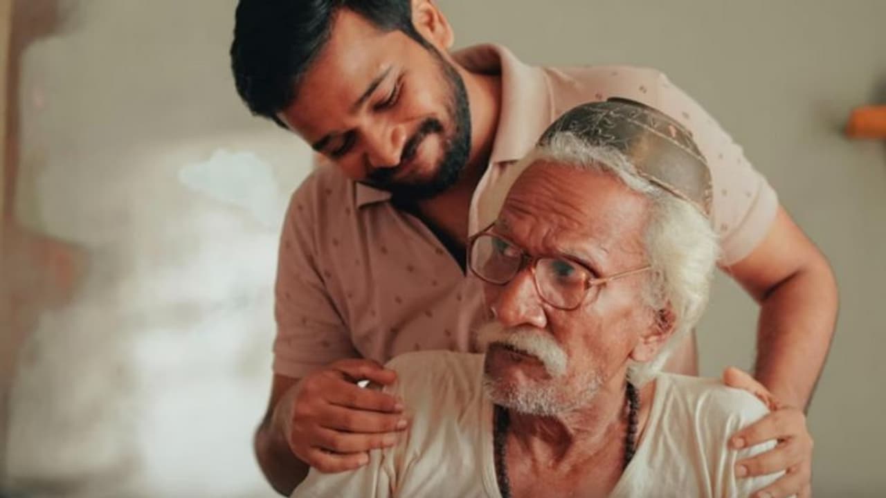 ബേസിലിന്റെ ഫാലിമിയുടെ കൊച്ചി മള്ട്ടിപ്ലക്സസിലെ കളക്ഷൻ കണക്കുകള് പുറത്ത്, അമ്പരപ്പിക്കുന്ന നേട്ടം ബേസിലിന്റെ ഫാലിമിയുടെ കൊച്ചി മള്ട്ടിപ്ലക്സസിലെ കളക്ഷൻ കണക്കുകള് പുറത്ത്, അമ്പരപ്പിക്കുന്ന നേട്ടം