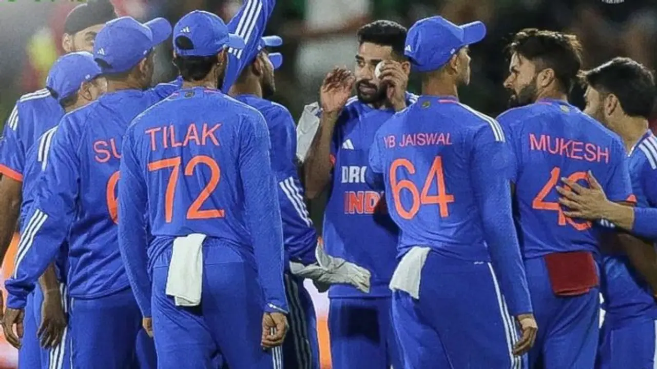 IND Vs SA: 95 పరుగులకే కుప్పకూలిన సౌతాఫ్రికా.. భారత్ ఘన విజయం IND Vs SA: 95 పరుగులకే కుప్పకూలిన సౌతాఫ్రికా.. భారత్ ఘన విజయం