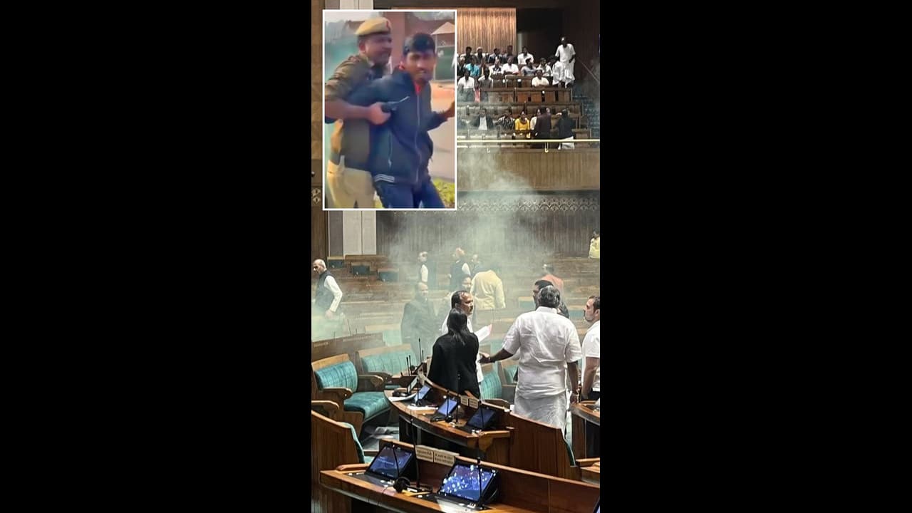 parliament security breach : నిందితుడితో సంబంధాలు.. కర్ణాటకలో రిటైర్డ్ ఎస్పీ కుమారుడు అరెస్ట్ parliament security breach : నిందితుడితో సంబంధాలు.. కర్ణాటకలో రిటైర్డ్ ఎస్పీ కుమారుడు అరెస్ట్