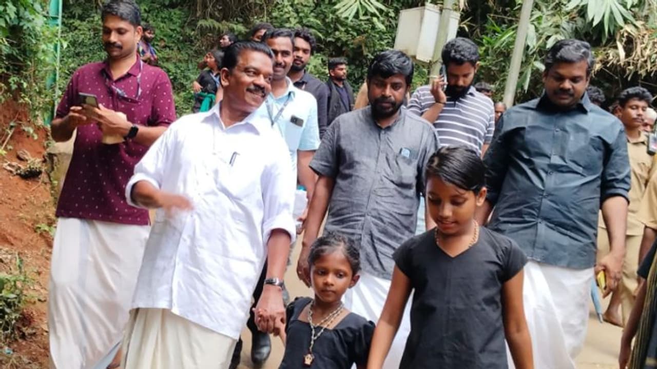 'നിറം പിടിപ്പിച്ച വാര്‍ത്തകളല്ല ശബരിമലയില്‍..' സുരക്ഷിതവും സുഗമവുമായ തീര്‍ത്ഥാടനമെന്ന് മന്ത്രി