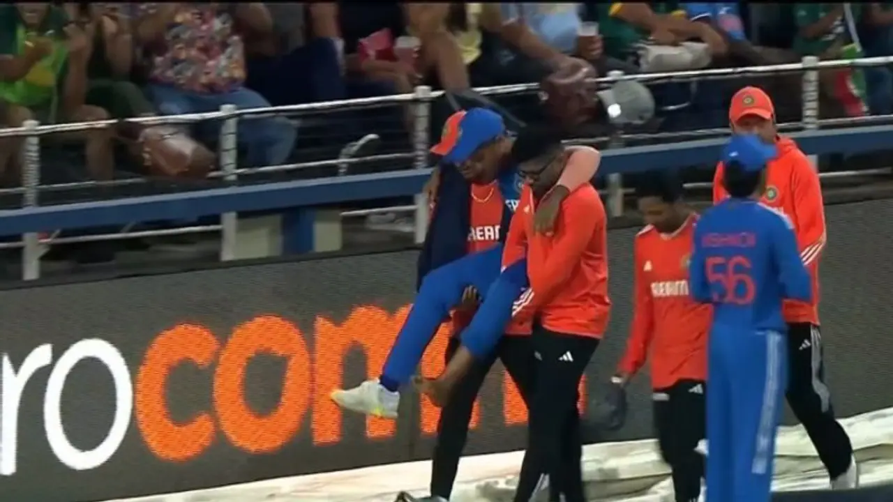 South Africa vs India: Suryakumar Yadav injured while fielding in the 3rd T20I South Africa vs India: Suryakumar Yadav injured while fielding in the 3rd T20I