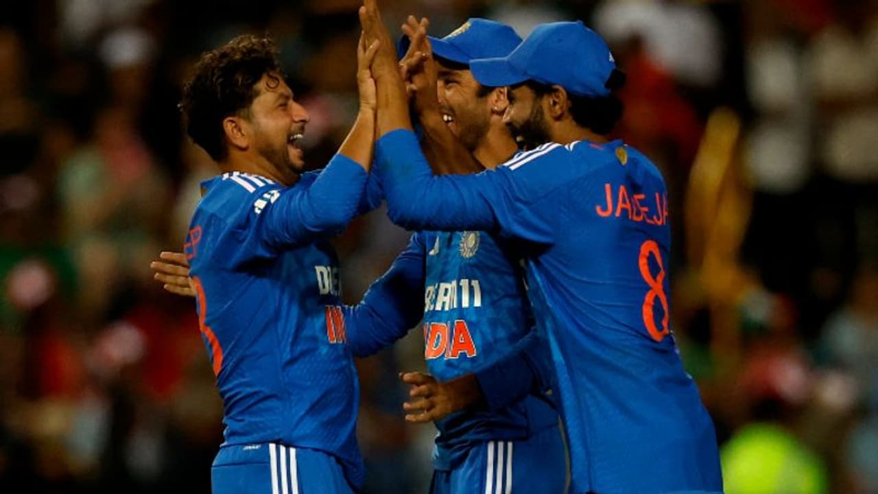 India vs Afghanistan 2nd T20I: 2ஆவது டி20 போட்டிக்கு இந்த 2 மாற்றங்களை செய்யுங்க – சுரேஷ் ரெய்னா பரிந்துரை! India vs Afghanistan 2nd T20I: 2ஆவது டி20 போட்டிக்கு இந்த 2 மாற்றங்களை செய்யுங்க – சுரேஷ் ரெய்னா பரிந்துரை!