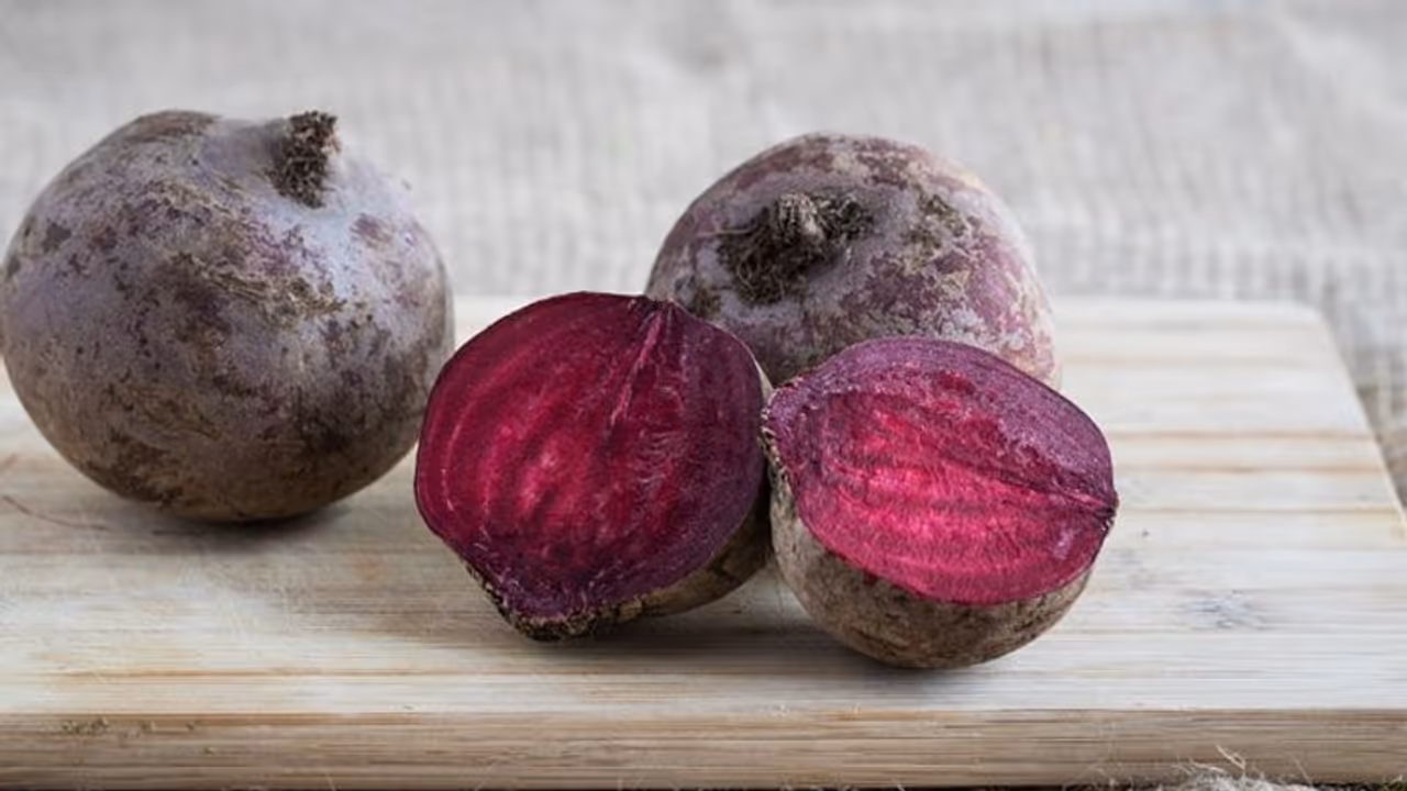 ബീറ്റ്റൂട്ട് കഴിച്ചാൽ ലഭിക്കും ഈ ​ഗുണങ്ങൾ 