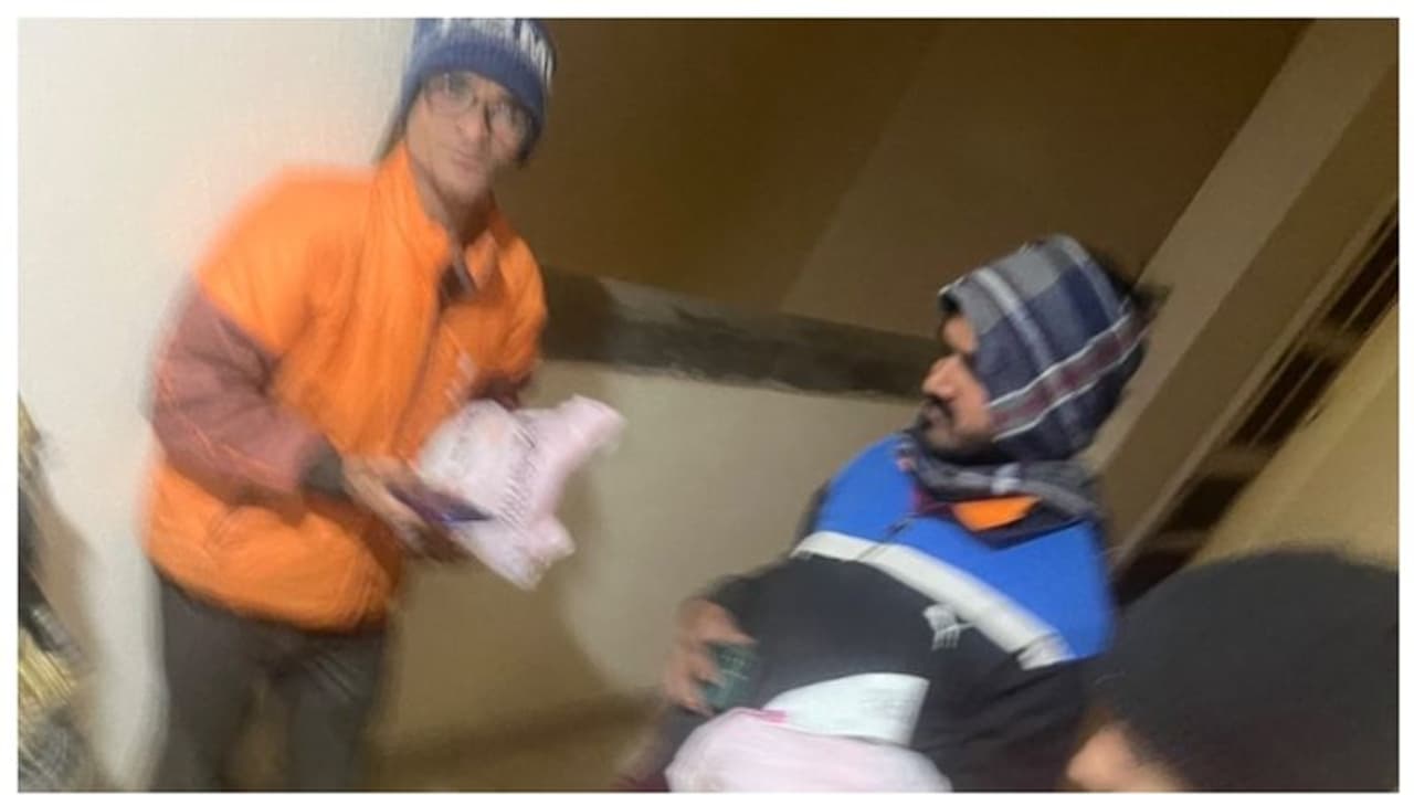 സ്വിഗ്ഗി വഴി പലചരക്ക് സാധനം ഓർഡർ ചെയ്യുന്നതില് പരാജയപ്പെട്ടു; ഒന്നല്ല, ആറ് തവണ സാധനം എത്തിച്ച് ഡെലിവറി ബോയ്സ് സ്വിഗ്ഗി വഴി പലചരക്ക് സാധനം ഓർഡർ ചെയ്യുന്നതില് പരാജയപ്പെട്ടു; ഒന്നല്ല, ആറ് തവണ സാധനം എത്തിച്ച് ഡെലിവറി ബോയ്സ്