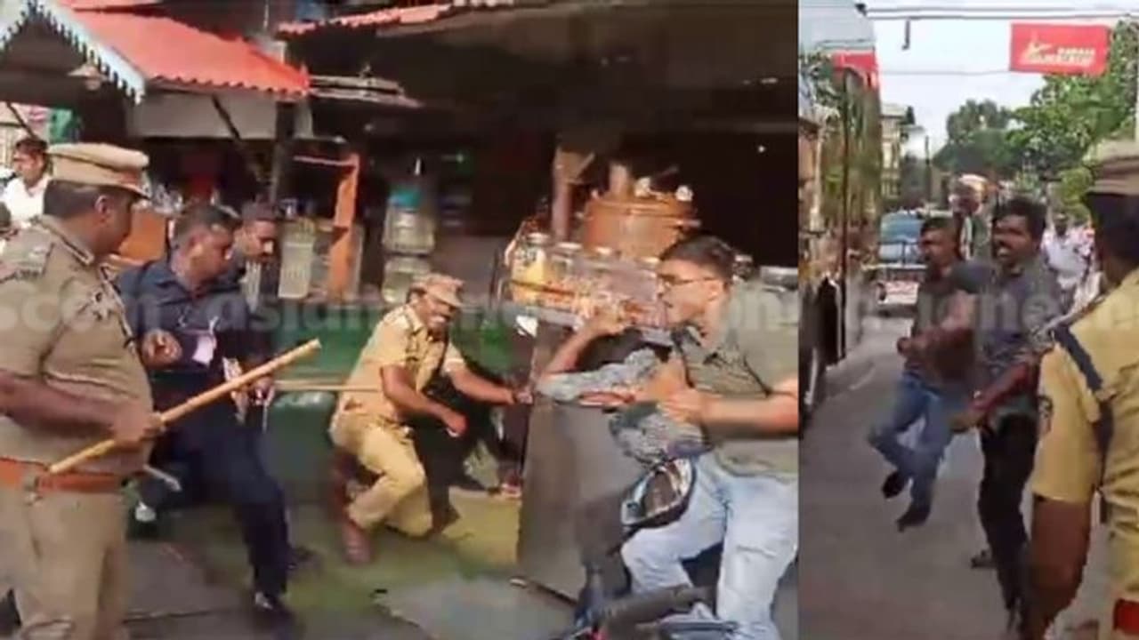 മുഖ്യമന്ത്രിയെ കരിങ്കൊടി കാണിച്ച കെഎസ്യു യൂത്ത് കോൺഗ്രസ് പ്രവര്ത്തകരെ തല്ലിച്ചതച്ച് സുരക്ഷാ സംഘം മുഖ്യമന്ത്രിയെ കരിങ്കൊടി കാണിച്ച കെഎസ്യു യൂത്ത് കോൺഗ്രസ് പ്രവര്ത്തകരെ തല്ലിച്ചതച്ച് സുരക്ഷാ സംഘം