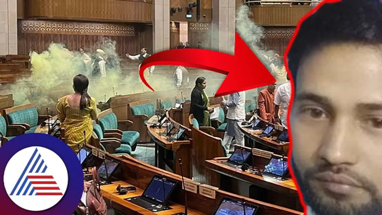 ಪೊಲೀಸರಿಂದ ಚಿತ್ರಹಿಂಸೆ, ಕರೆಂಟ್ ಶಾಕ್: ಸಂಸತ್ ದಾಳಿಕೋರರಿಂದ ಕೋರ್ಟ್ ಮುಂದೆ ಆರೋಪ ಪೊಲೀಸರಿಂದ ಚಿತ್ರಹಿಂಸೆ, ಕರೆಂಟ್ ಶಾಕ್: ಸಂಸತ್ ದಾಳಿಕೋರರಿಂದ ಕೋರ್ಟ್ ಮುಂದೆ ಆರೋಪ