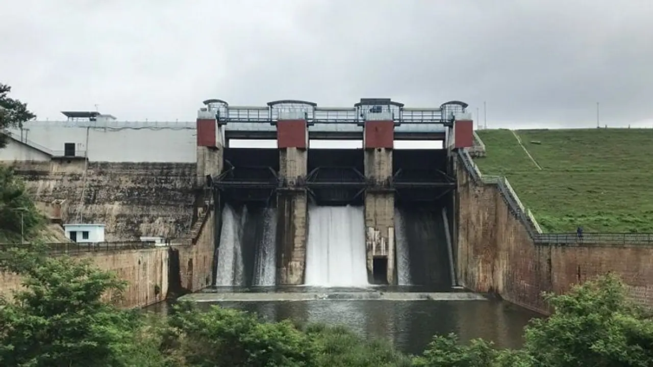 ದಕ್ಷಿಣ ಭಾರತ ಡ್ಯಾಂಗಳಲ್ಲಿ ಈಗ ಶೇ.15 ಮಾತ್ರ ನೀರು: 10 ವರ್ಷದ ಕನಿಷ್ಠ ದಕ್ಷಿಣ ಭಾರತ ಡ್ಯಾಂಗಳಲ್ಲಿ ಈಗ ಶೇ.15 ಮಾತ್ರ ನೀರು: 10 ವರ್ಷದ ಕನಿಷ್ಠ