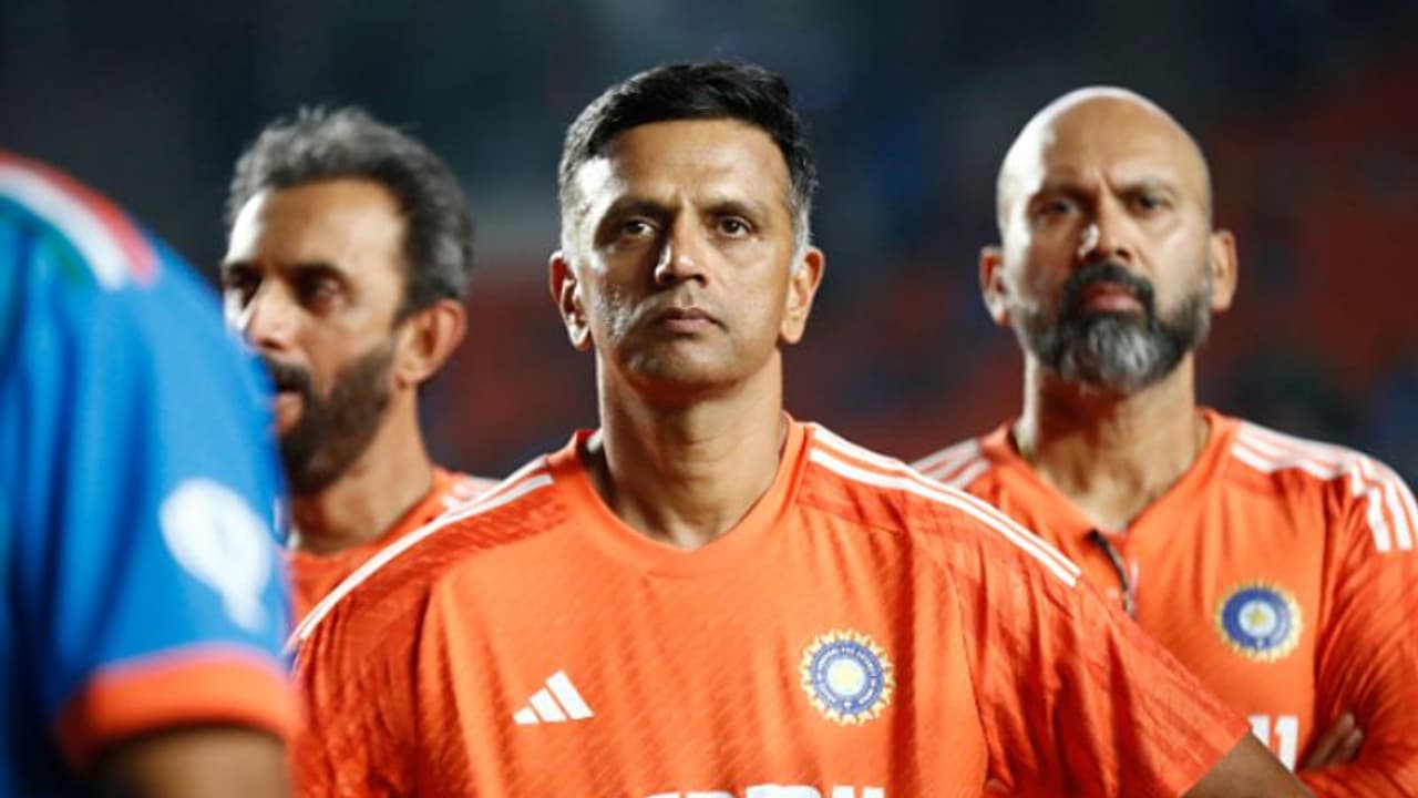 അവസാന നിമിഷ മാറ്റം, ഏകദിന പരമ്പരയില്‍ ഇന്ത്യക്ക് സർപ്രൈസ് പരിശീലകന്‍; വിവിഎസ് ലക്ഷ്മണും അല്ല! 