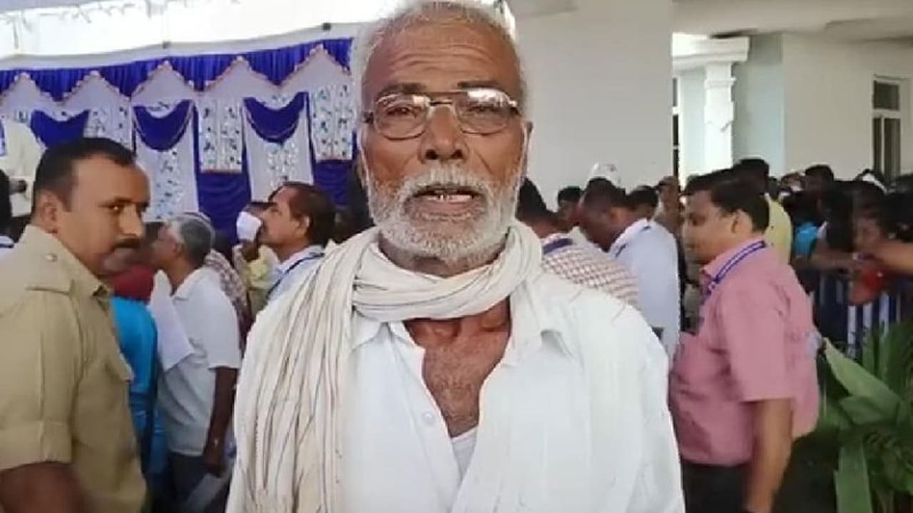 ರೈತರ ಮಕ್ಕಳಿಗೆ ಹೆಣ್ಣು ಕೊಡ್ಸಿ ಮೇಡಂ: ಜನತಾದರ್ಶನದಲ್ಲಿ ಜಿಲ್ಲಾಧಿಕಾರಿಗೆ ಅರ್ಜಿ ಸಲ್ಲಿಸಿದ ಅನ್ನದಾತ!