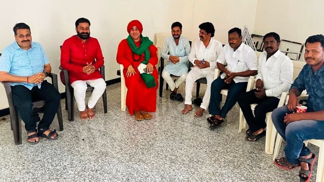 ಪಂಚಮಸಾಲಿ ಮೀಸಲಾತಿ ಪರಿಶೀಲಿಸುವ ಭರವಸೆ ನೀಡಿದ ಸಿದ್ದರಾಮಯ್ಯ: ಕೂಡಲ ಶ್ರೀ ಪಂಚಮಸಾಲಿ ಮೀಸಲಾತಿ ಪರಿಶೀಲಿಸುವ ಭರವಸೆ ನೀಡಿದ ಸಿದ್ದರಾಮಯ್ಯ: ಕೂಡಲ ಶ್ರೀ