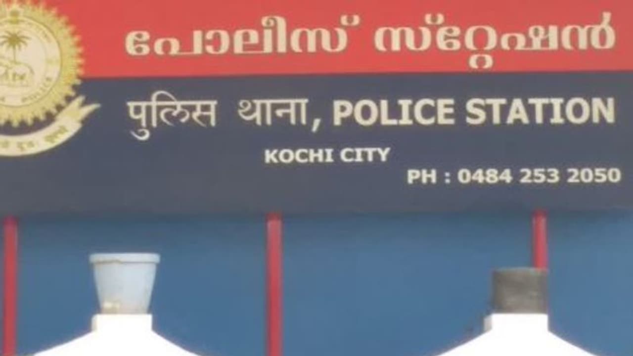 കൊച്ചിയിൽ 59 കാരിയെ കൂടെ കൂട്ടിയത് സഹായിക്കാമെന്ന് പറഞ്ഞ്, കൈതക്കാട്ടിൽ 3മണിക്കൂർ ക്രൂരത, പ്രതി അസം സ്വദേശി കൊച്ചിയിൽ 59 കാരിയെ കൂടെ കൂട്ടിയത് സഹായിക്കാമെന്ന് പറഞ്ഞ്, കൈതക്കാട്ടിൽ 3മണിക്കൂർ ക്രൂരത, പ്രതി അസം സ്വദേശി