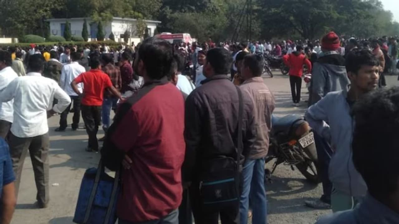 வெடிமருந்து தொழிற்சாலை.. பயங்கர வெடி விபத்து.. 9 பேர் உடல் சிதறி பலி 3 பேர் படுகாயம் எங்கே? என்ன நடந்தது?