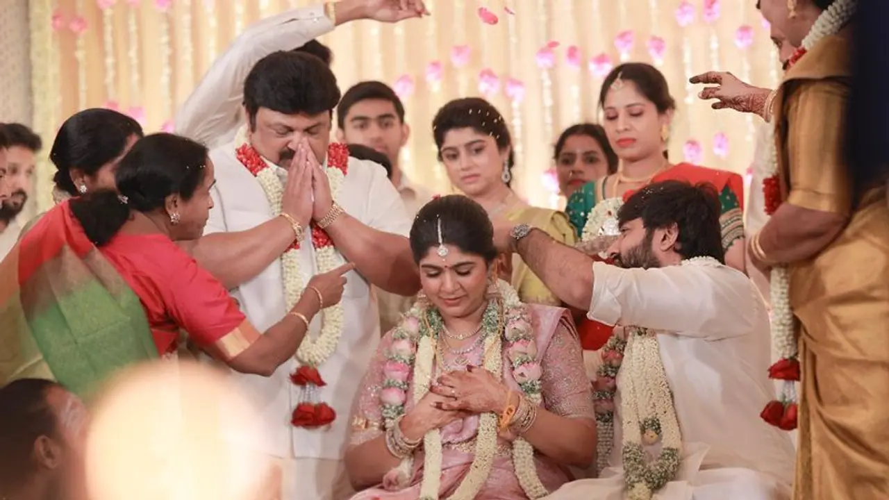 മകളുടെ വിവാഹത്തിന് 500 കോടി സ്ത്രീധനമോ? സത്യം വെളിപ്പെടുത്തി പ്രഭു മകളുടെ വിവാഹത്തിന് 500 കോടി സ്ത്രീധനമോ? സത്യം വെളിപ്പെടുത്തി പ്രഭു