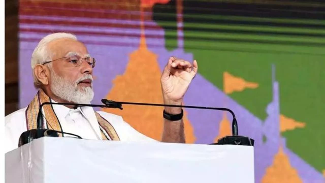 காசி தமிழ் சங்கமம் 2 ம் கட்டம் தொடக்கம்.. பிரதமர் நரேந்திர மோடி தொடங்கி வைத்தார்.!!