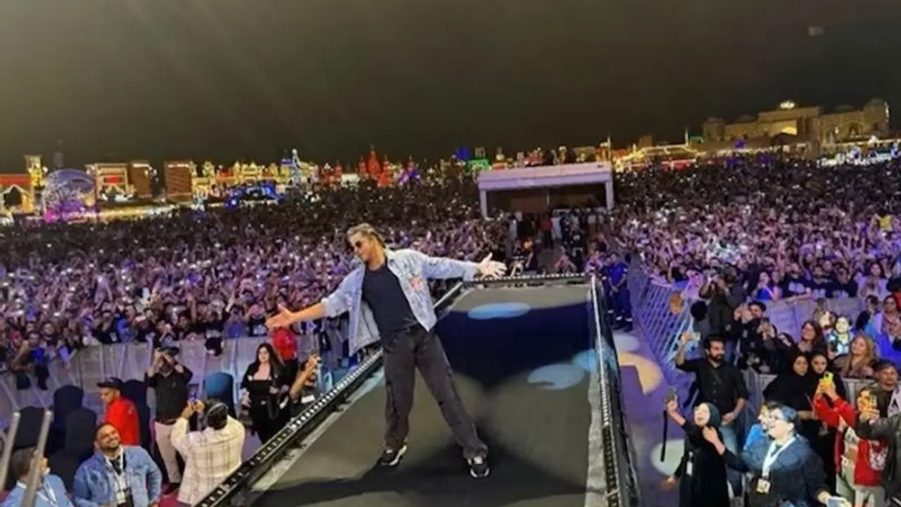 Shah Rukh Khan calls 'Dunki' his best film, dances and recreates his open arms pose in Dubai