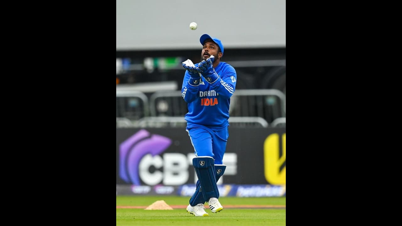 ആദ്യ അങ്കത്തിന് കോലിയില്ല, പകരം സഞ്ജുവെത്തുമോ; അഫ്ഗാനെതിരെ ആദ്യ ടി20ക്കുള്ള ഇന്ത്യയുടെ സാധ്യതാ ടീം ആദ്യ അങ്കത്തിന് കോലിയില്ല, പകരം സഞ്ജുവെത്തുമോ; അഫ്ഗാനെതിരെ ആദ്യ ടി20ക്കുള്ള ഇന്ത്യയുടെ സാധ്യതാ ടീം