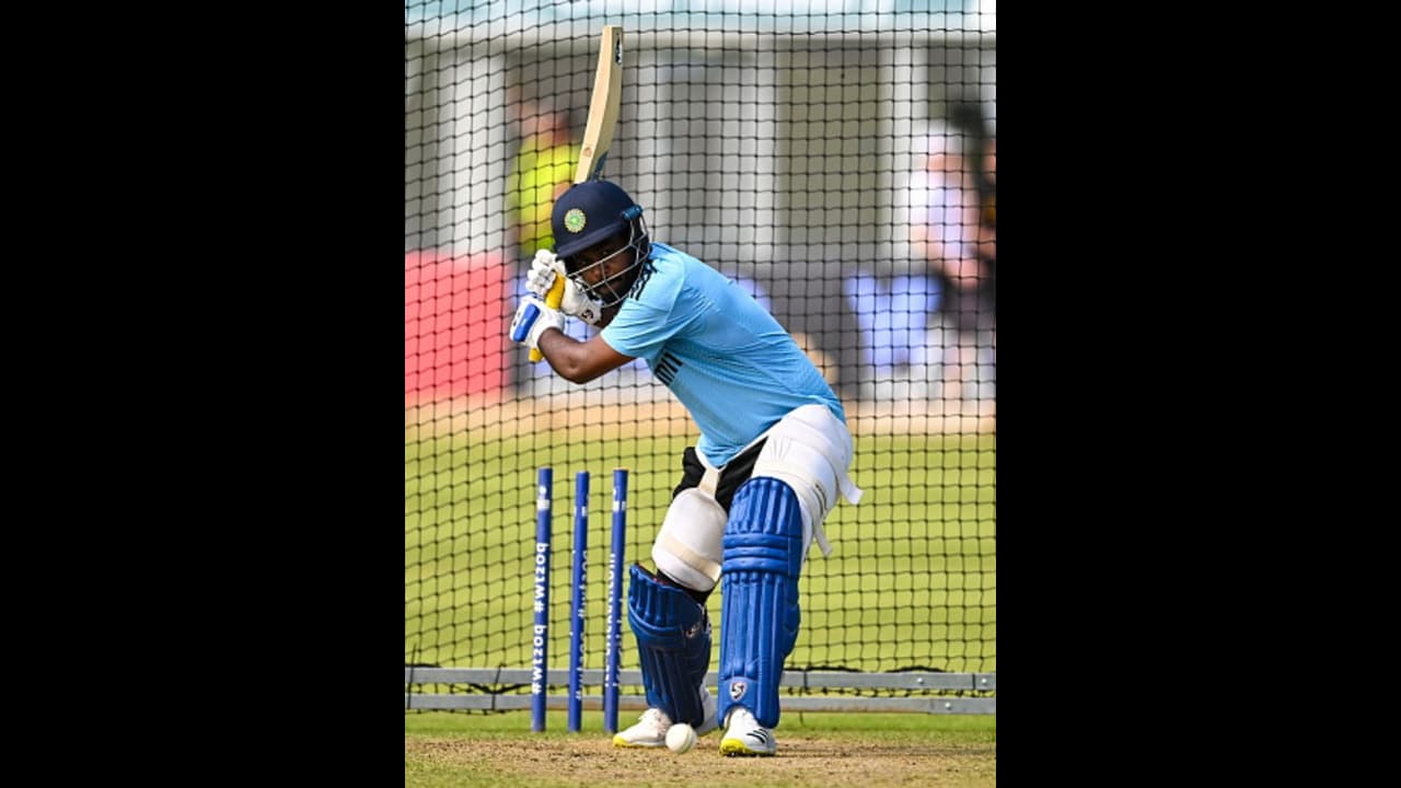 'അവസരം ഒരു വഴിക്ക്, സഞ്ജു സാംസണ് വേറെ വഴിക്ക്'; ബാറ്റിംഗ് പരാജയത്തില് രൂക്ഷ വിമര്ശനവുമായി ആരാധകര് 'അവസരം ഒരു വഴിക്ക്, സഞ്ജു സാംസണ് വേറെ വഴിക്ക്'; ബാറ്റിംഗ് പരാജയത്തില് രൂക്ഷ വിമര്ശനവുമായി ആരാധകര്