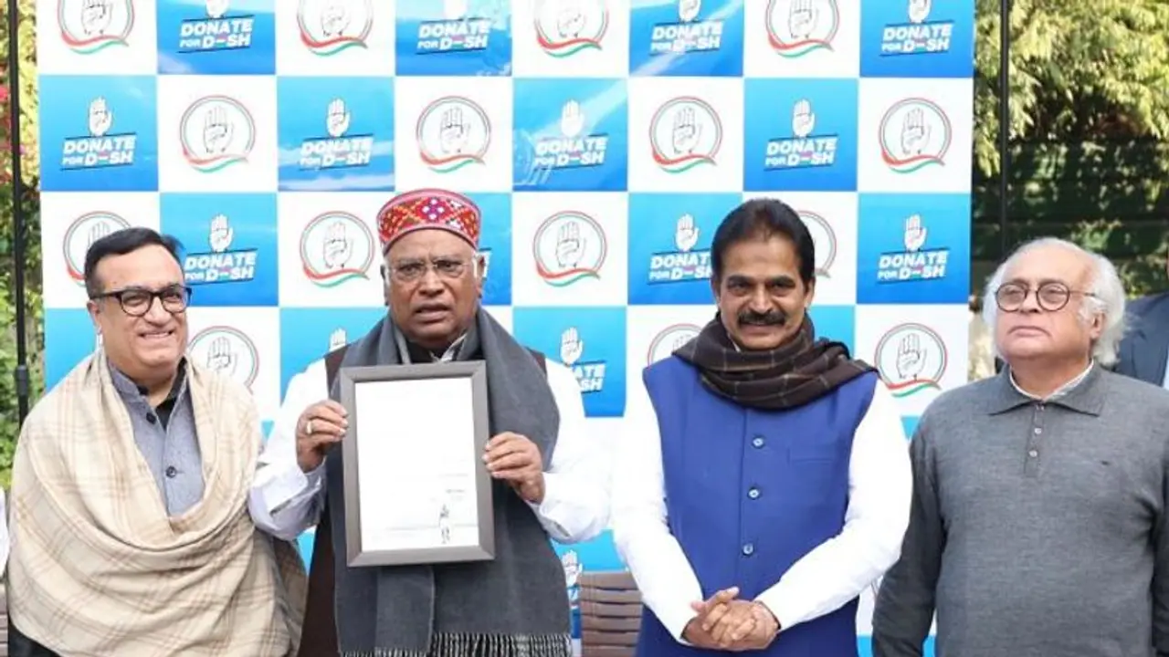 Congress launches 'Donate for Desh' campaign, but BJP owns 'Donate for Desh' website Congress launches 'Donate for Desh' campaign, but BJP owns 'Donate for Desh' website