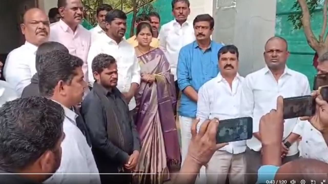 బిఆర్ఎస్ మాజీ ఎమ్మెల్యే గువ్వల బాలరాజు అరెస్ట్