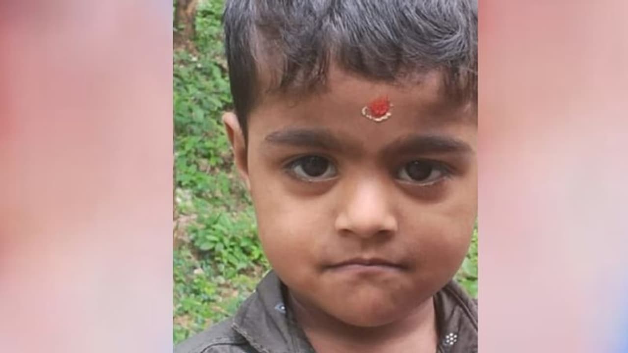 തൃശൂരില്‍ മൂന്ന് വയസുകാരൻ കിണറ്റിൽ വീണ് മരിച്ചു
